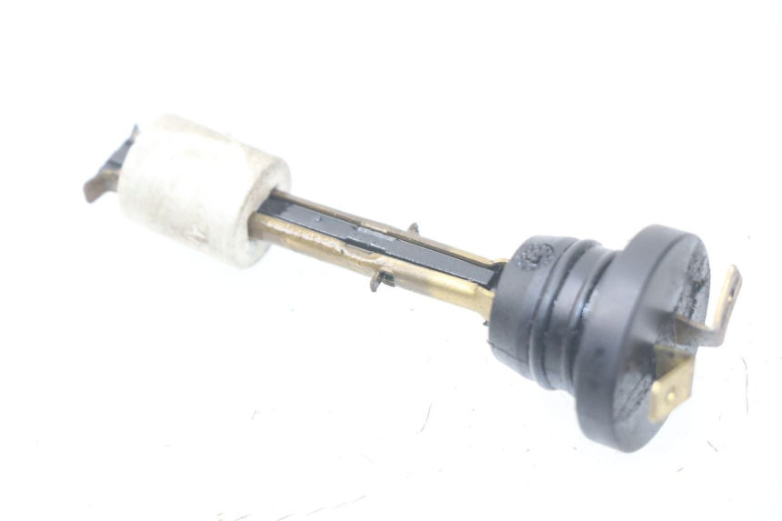 photo de OLIEPEILSTOK TANK MBK BOOSTER SPIRIT 50 (2004 - 2017) - Hoofdaanzicht