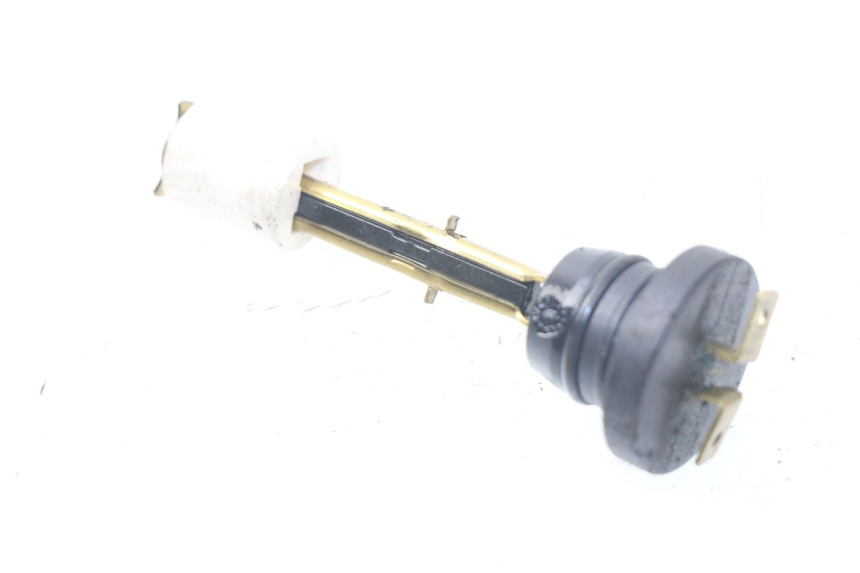 photo de OLIEPEILSTOK TANK YAMAHA BW'S 50 (2004 - 2017) - Hoofdaanzicht