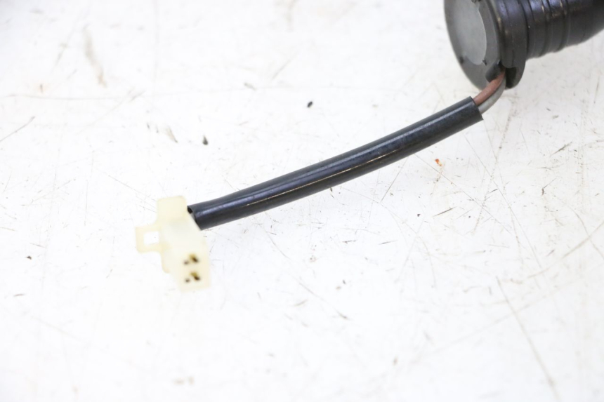 photo de OLIEPEILSTOK TANK YAMAHA BW'S 100 (1999 - 2002) - Andere kijkhoek