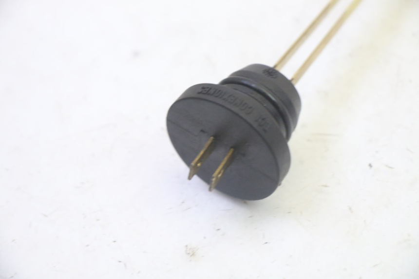 photo de OLIEPEILSTOK TANK PEUGEOT CITYSTAR 50 (2013 - 2017) - Zoom op gebruiksstaat