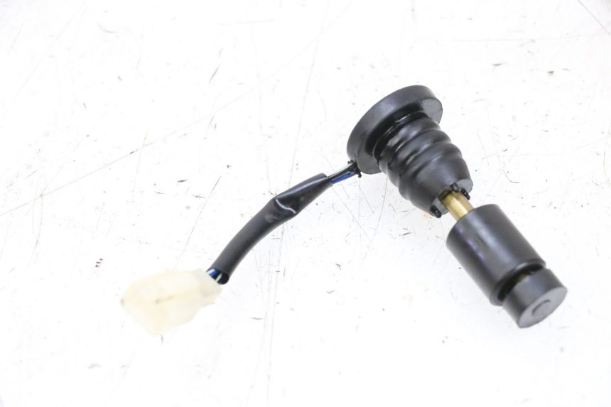 photo de OLIEPEILSTOK TANK PEUGEOT KISBEE 2T 50 (2010 - 2017) - Detail van het onderdeel