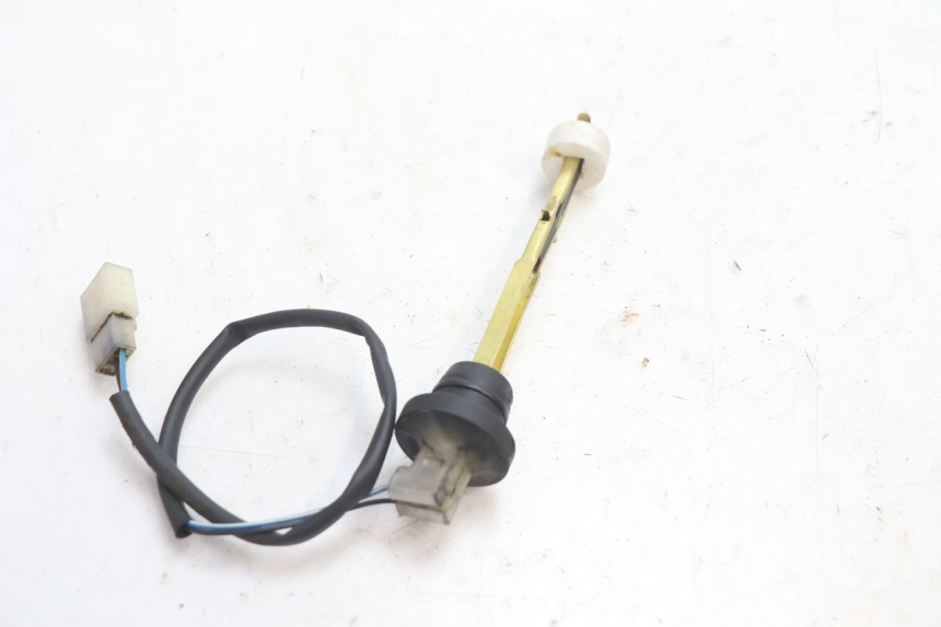 photo de OLIEPEILMETER TANK PEUGEOT LUDIX ONE 50 (2004 - 2013) - Zoom op gebruiksstaat