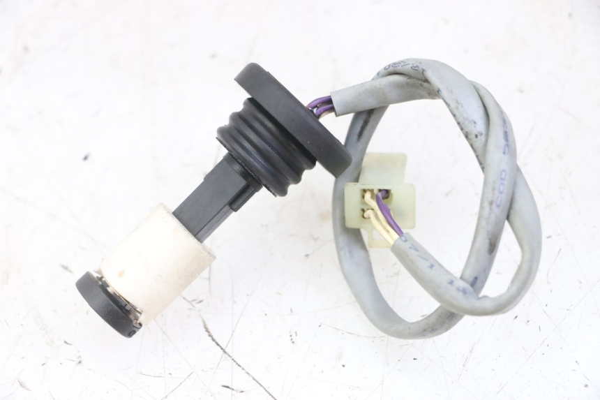 photo de OLIEPEILSTOK TANK PIAGGIO NEW TYPHOON 50 (2018 - 2021) - Zoom op gebruiksstaat