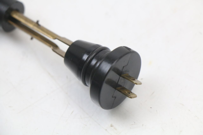 photo de OLIEPEILSTOK TANK MBK OVETTO ONE 2T 50 (2013 - 2017) - Andere kijkhoek