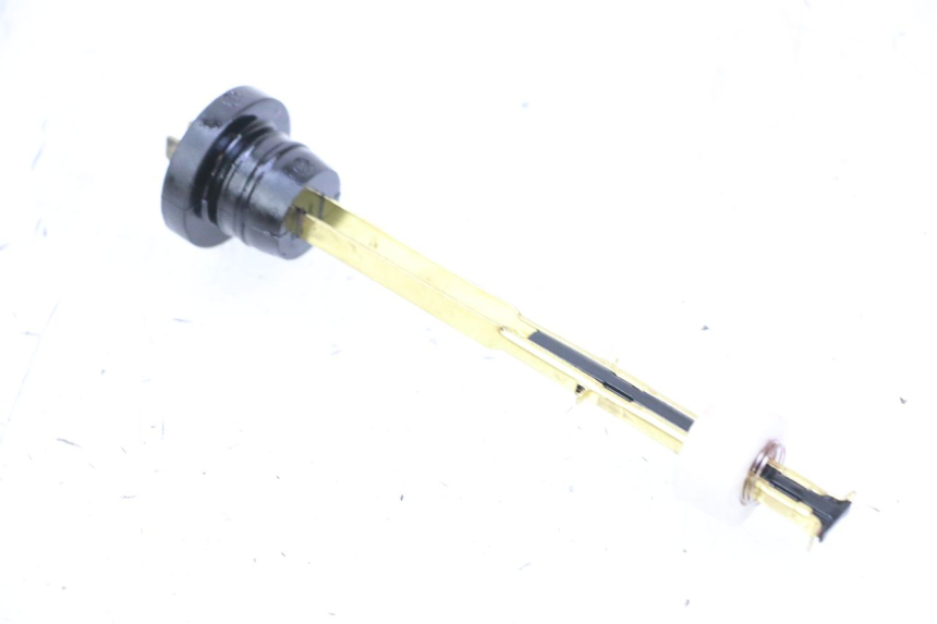 photo de OLIEPEILSTOK TANK PEUGEOT TKR TREKKER FURIOUS 50 (2005 - 2014) - Detail van het onderdeel