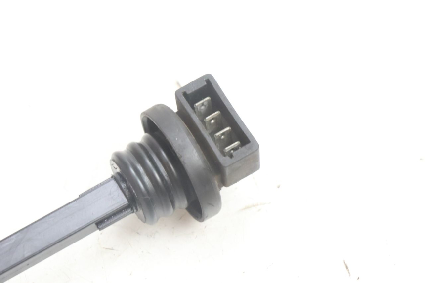 photo de OLIETANKMETER GILERA RUNNER SP 50 (2002 - 2004) - Detail van het onderdeel
