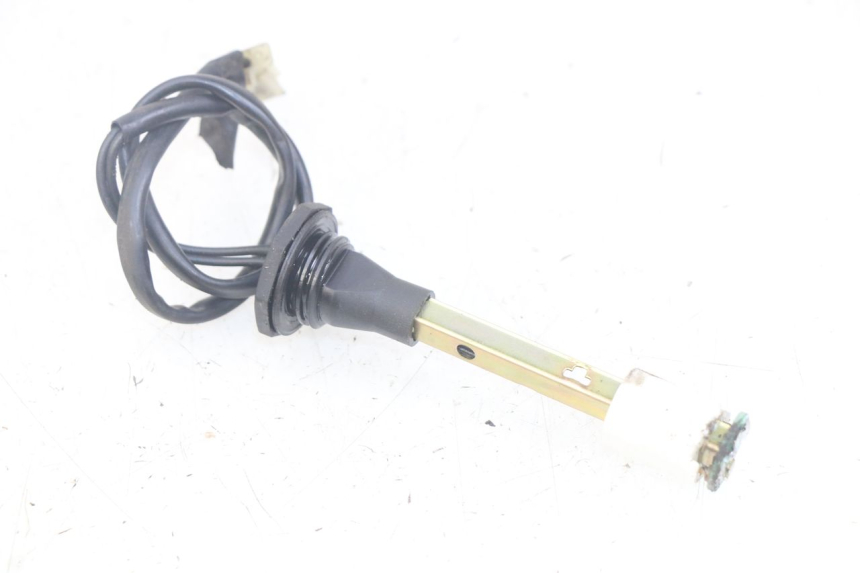 photo de OLIEPEILSTOK TANK SUZUKI SMX SUPERMOTARD 50 (1996 - 2001) - Detail van het onderdeel