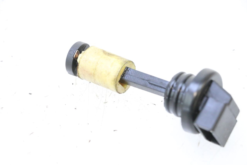 photo de OLIEPEILSTOK TANK APRILIA SR MOTARD 50 (2012 - 2018) - Andere kijkhoek