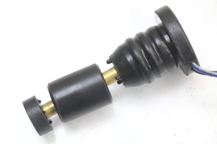 photo de OLIEPEILMETER TANK PEUGEOT STREETZONE I 2T 50 (2018 - 2020) - Zoom op gebruiksstaat