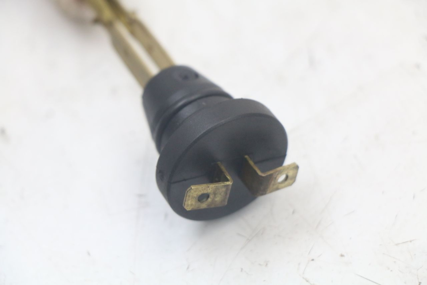 photo de OLIEPEILSTOK TANK MBK STUNT NAKED 50 (2004 - 2018) - Zoom op gebruiksstaat