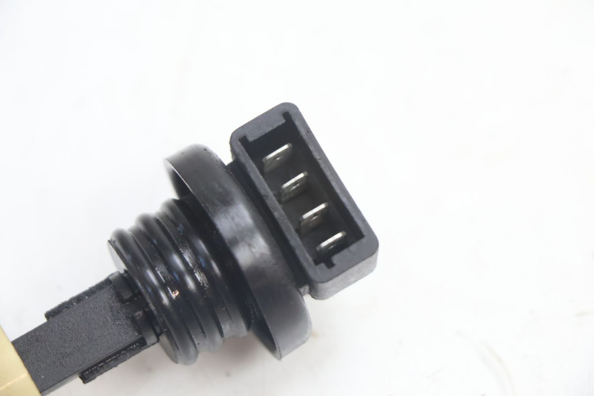 photo de OLIEPEILSTOK TANK PIAGGIO TYPHOON 50 (2000 - 2009) - Detail van het onderdeel