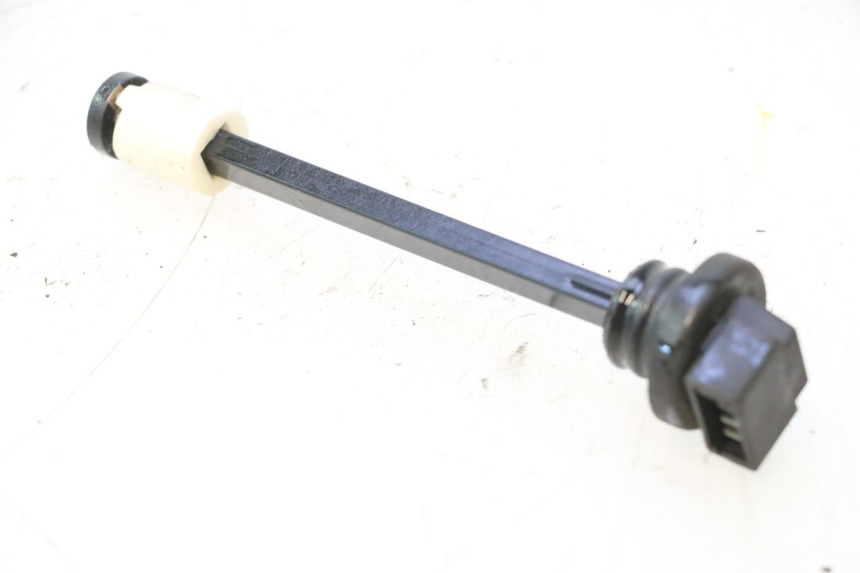 photo de OLIEPEILMETER TANK PIAGGIO VESPA LX 2T 50 (2005 - 2013) - Andere kijkhoek