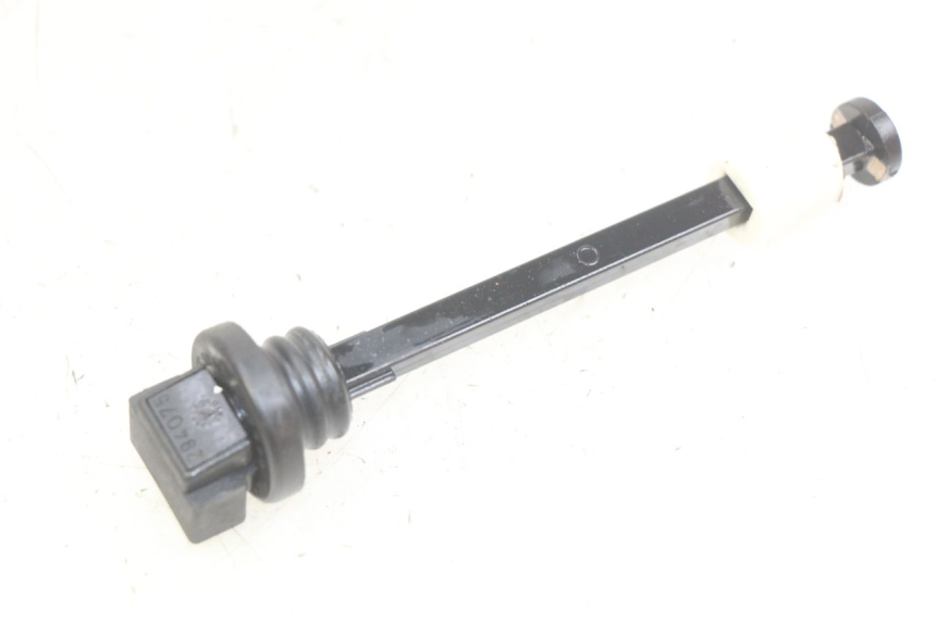 photo de OLIEPEILSTOK TANK PIAGGIO VESPA S 2T 50 (2007 - 2014) - Andere kijkhoek