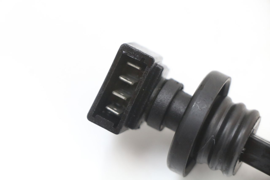 photo de OLIEPEILSTOK TANK PIAGGIO VESPA S 2T 50 (2007 - 2014) - Zoom op gebruiksstaat