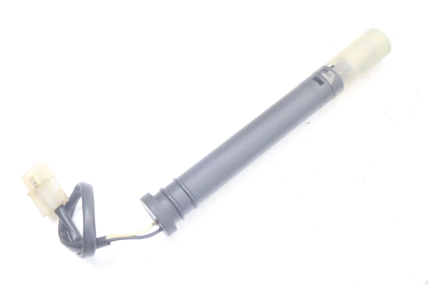 photo de OLIEPEILMETER TANK PEUGEOT XP6 50 (1997 - 2003) - Hoofdaanzicht