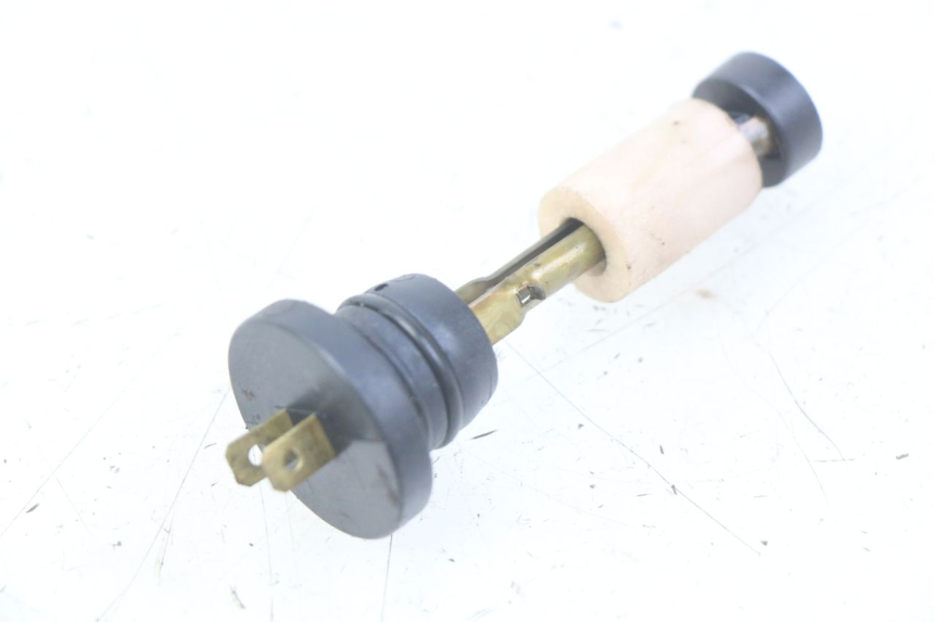 photo de OLIEPEILSTOK TANK PEUGEOT ZENITH 50 (1994 - 1999) - Detail van het onderdeel