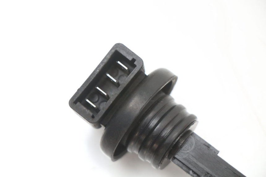 photo de OLIEPEILSTOK TANK PIAGGIO ZIP 2T 50 (2009 - 2019) - Detail van het onderdeel