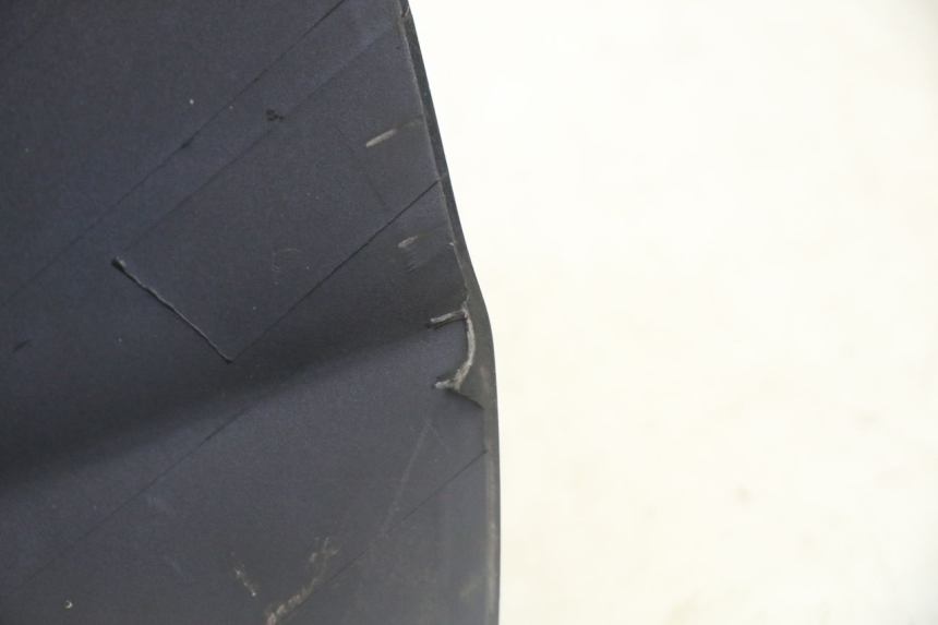 photo de Achterste onderste kuipverbinding SUZUKI BURGMAN 125 (2007 - 2014) - Kenmerkende details