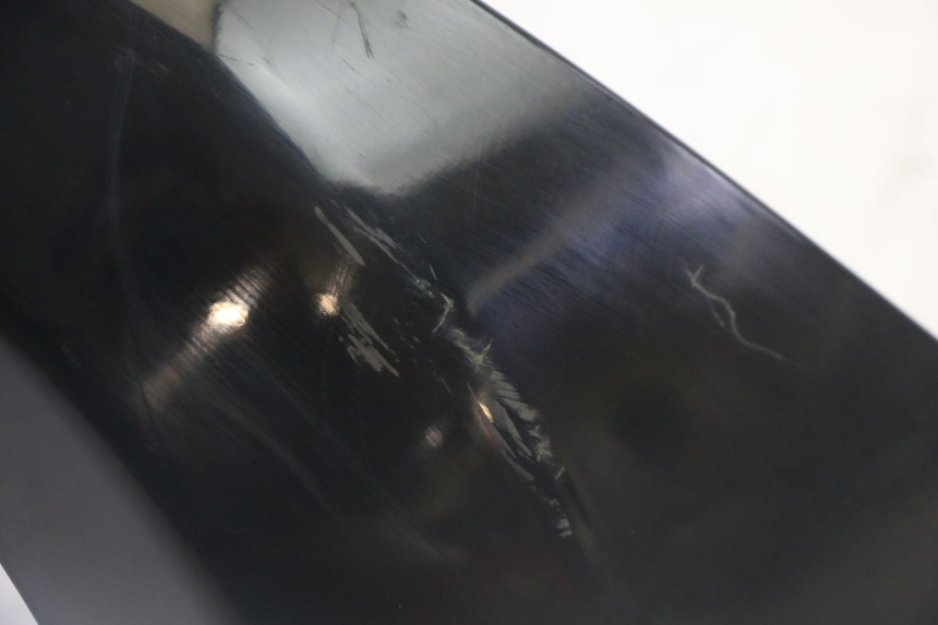 photo de Achterste onderste kuipverbinding SUZUKI BURGMAN 125 (2007 - 2014) - Overzicht