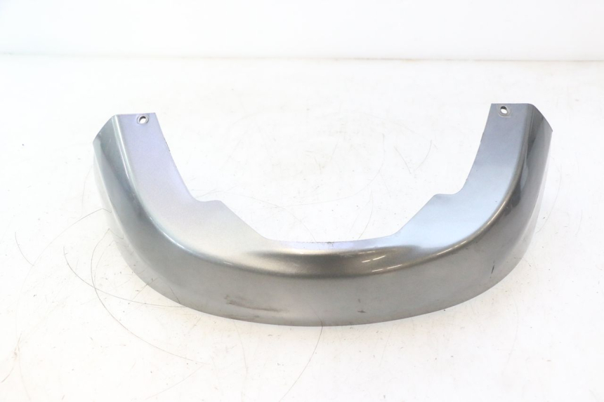 photo de Achterste onderste kuipverbinding SUZUKI BURGMAN 125 (2007 - 2014) - Detail van het onderdeel