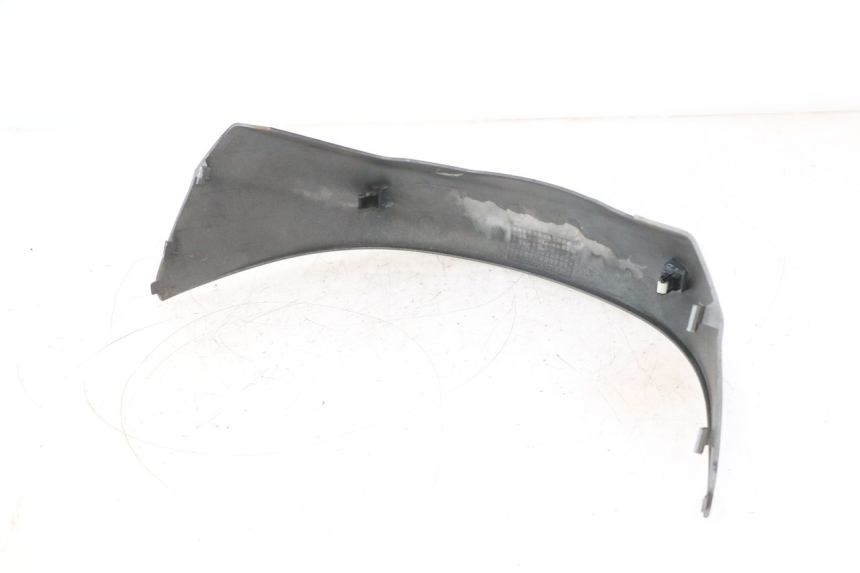 photo de Achterste onderste kuipverbinding SUZUKI BURGMAN 125 (2007 - 2014) - Markeringen en referenties