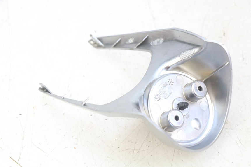 photo de Achterste onderste kuipverbinding PEUGEOT DJANGO 4T 50 (2014 - 2019) - Technische close-up