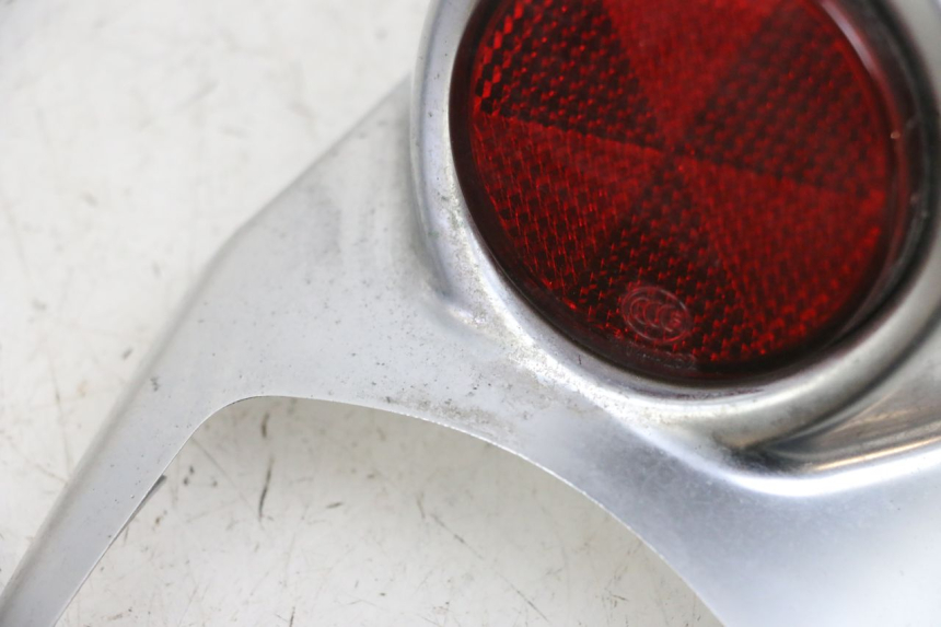 photo de Achterste onderste kuipverbinding PEUGEOT DJANGO 4T 50 (2014 - 2019) - Technische close-up