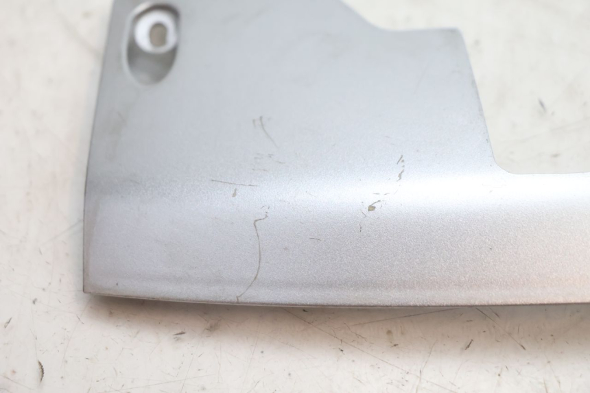 photo de ONDERSTE ACHTERKAP VERBINDING HONDA FJS SILVER WING SILVERWING 400 (2005 - 2008) - Zoom op gebruiksstaat