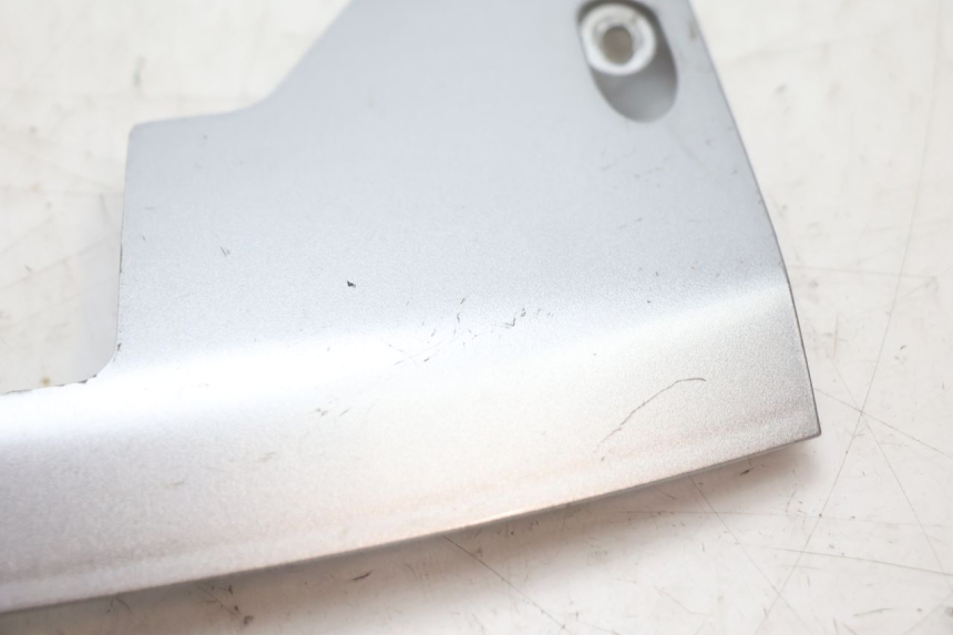 photo de ONDERSTE ACHTERKAP VERBINDING HONDA FJS SILVER WING SILVERWING 400 (2005 - 2008) - Andere kijkhoek
