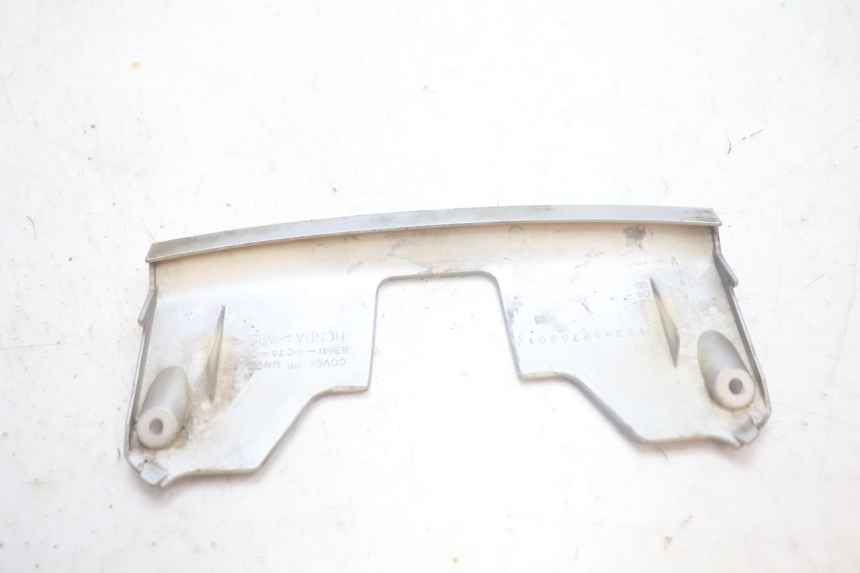 photo de ONDERSTE ACHTERKAP VERBINDING HONDA FJS SILVER WING SILVERWING 400 (2005 - 2008) - Technische close-up