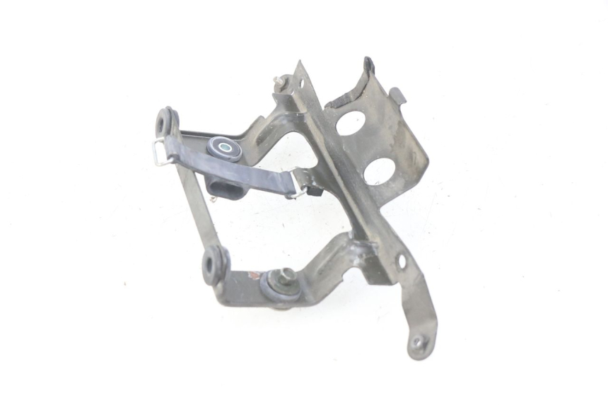 photo de Achterste onderste kuipverbinding YAMAHA FZS FAZER 600 (1998 - 2001) - Zoom op gebruiksstaat