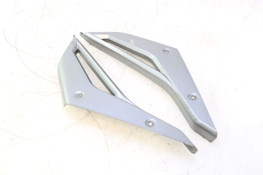photo de ONDERSTE ACHTERKAP VERBINDING GILERA GP 800 (2007 - 2013) - Detail van het onderdeel