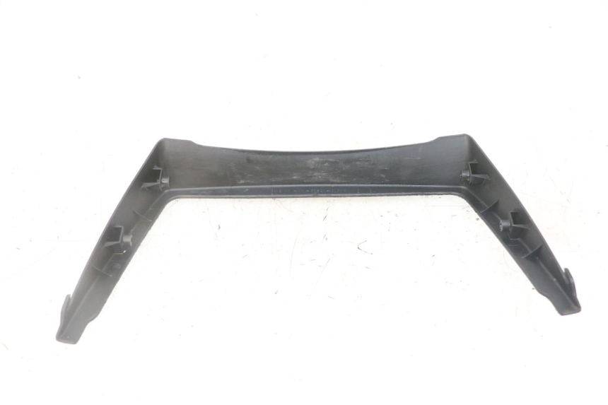 photo de Achterste onderste kuipverbinding SUZUKI GS GSE 500 (2001 - 2003) - Detail van het onderdeel