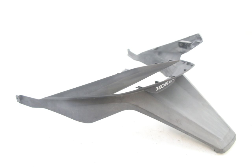 photo de ONDERSTE ACHTERKAP VERBINDING HONDA FORZA 125 (2021 - 2025) - Detail van het onderdeel