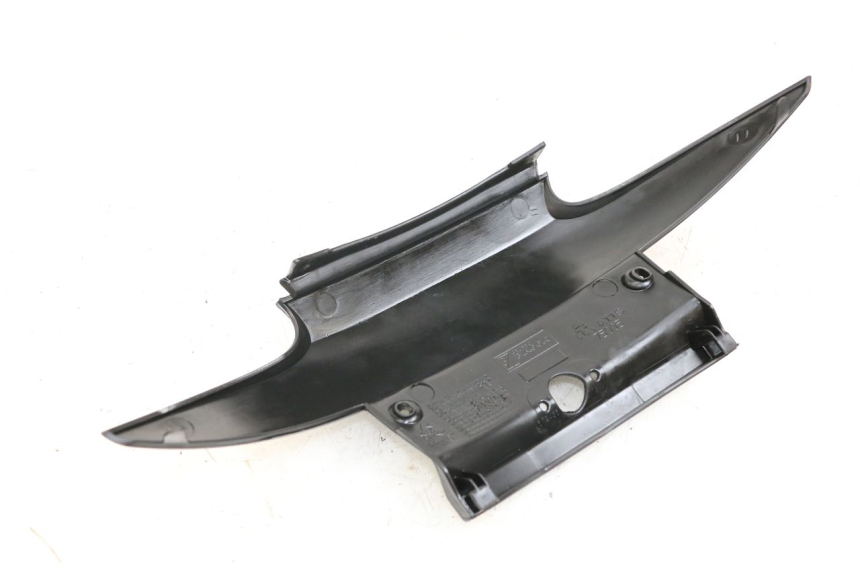 photo de ONDERSTE ACHTERKAP VERBINDING PIAGGIO MP3 500 (2011 - 2015) - Detail van het onderdeel