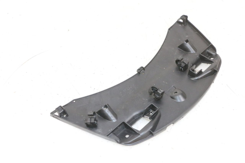 photo de ONDERSTE ACHTERKAP VERBINDING PIAGGIO MP3 500 (2016 - 2018) - Technische close-up