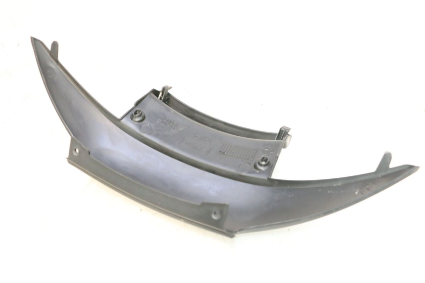 photo de Achterste onderste kuipverbinding PIAGGIO MP3 125 (2006 - 2014) - Andere kijkhoek