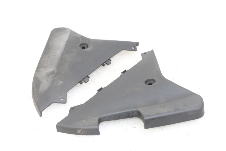 photo de ONDERSTE ACHTERKAP VERBINDING GILERA NEXUS 125 (2009 - 2013) - Andere kijkhoek