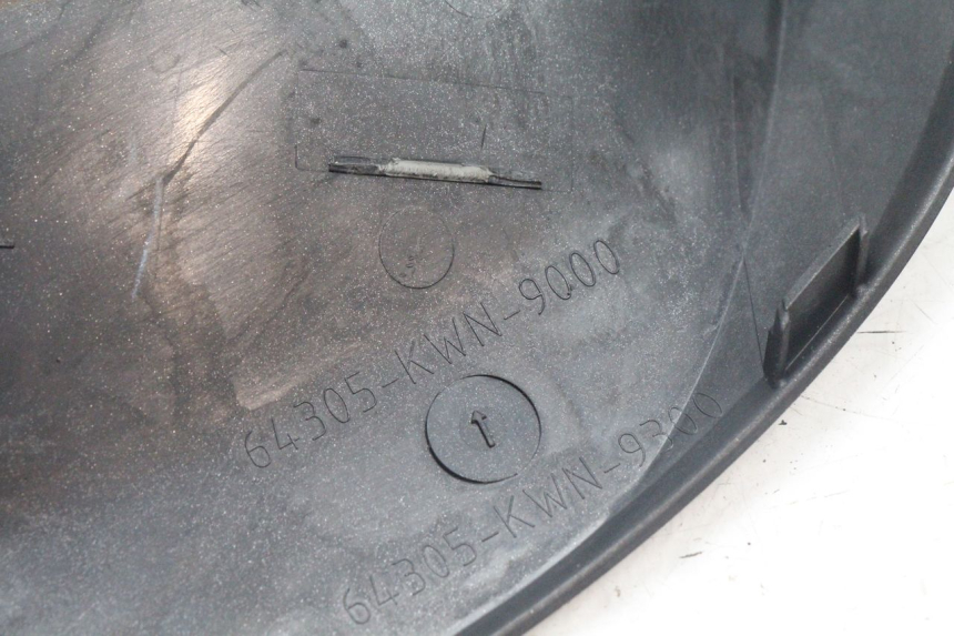 photo de Achterste onderste kuipverbinding HONDA PCX (JF28) 125 (2009 - 2011) - Technische close-up
