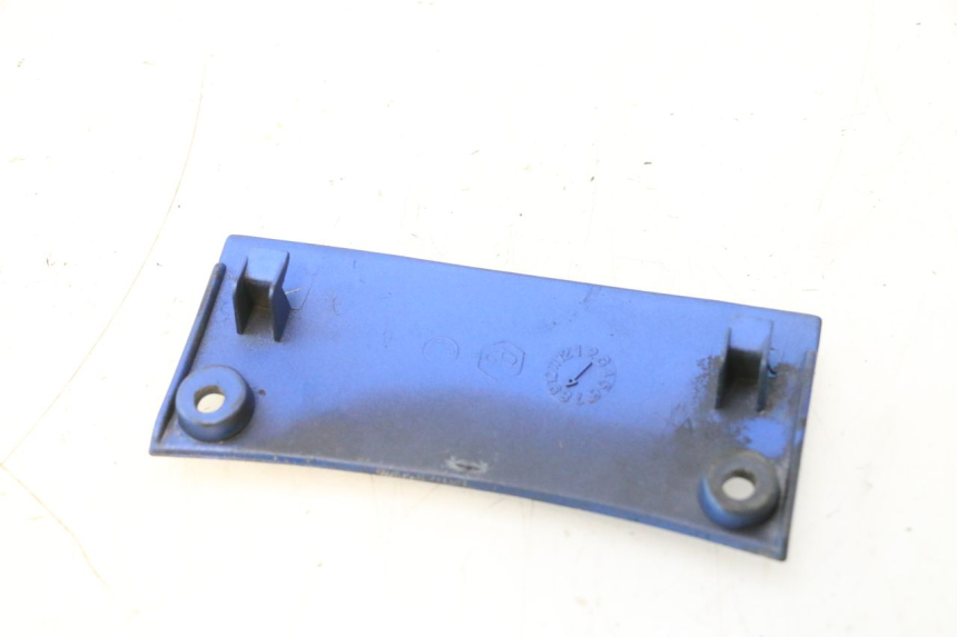 photo de ONDERSTE ACHTERKAP VERBINDING PIAGGIO TYPHOON 50 (1993 - 1999) - Detail van het onderdeel