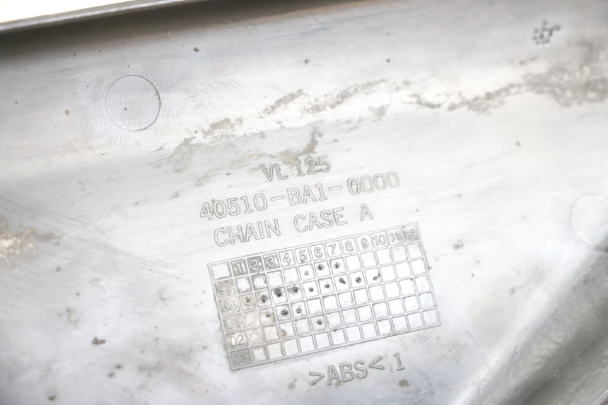 photo de ONDERSTE ACHTERKAP VERBINDING DAELIM VL DAYSTAR 125 (2000 - 2011) - Detail van het onderdeel