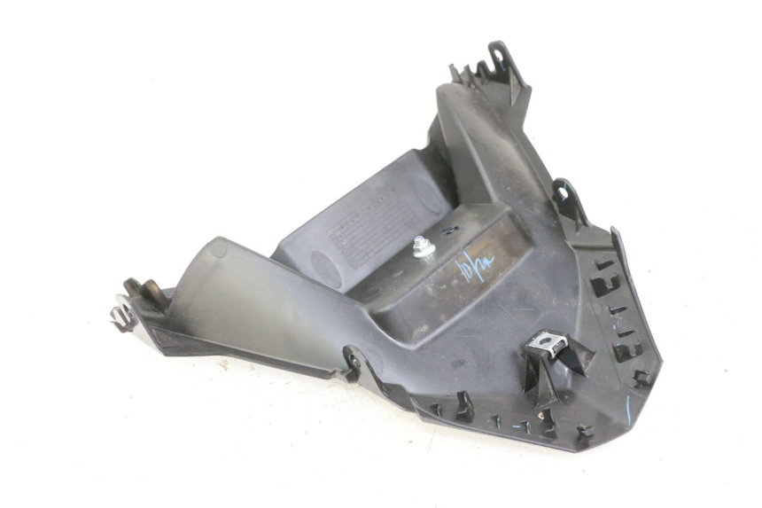 photo de ONDERSTE ACHTERKAP VERBINDING YAMAHA XMAX X-MAX 125 (2021 - 2025) - Technische close-up