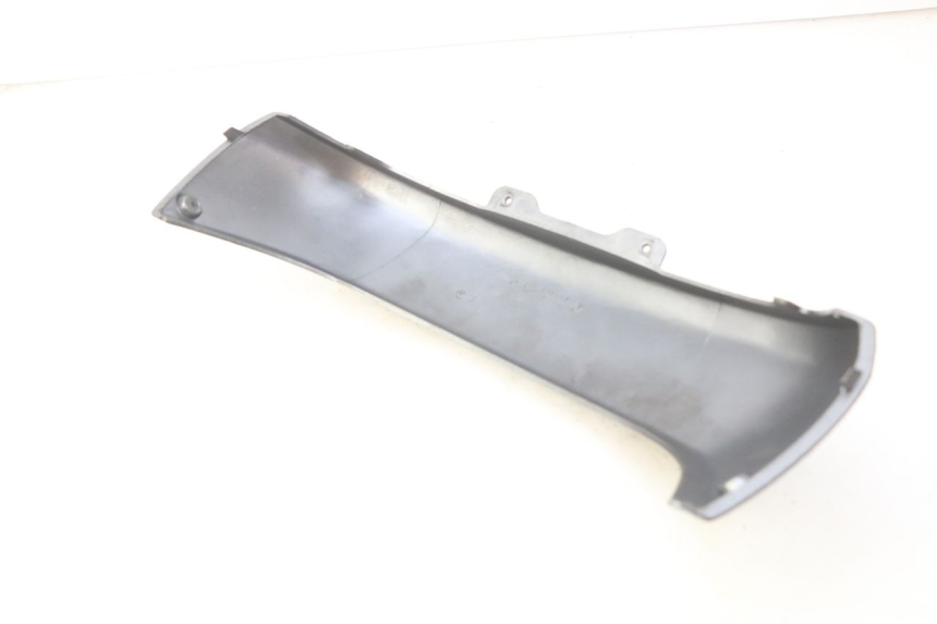 photo de ONDERSTE ACHTERKAP VERBINDING PIAGGIO X9 EVOLUTION 125 (2003 - 2007) - Detail van het onderdeel