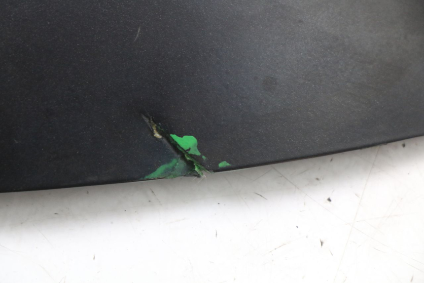 photo de Achterste onderste kuipverbinding PIAGGIO XEVO - X EVO 125 (2007 - 2017) - Zoom op gebruiksstaat