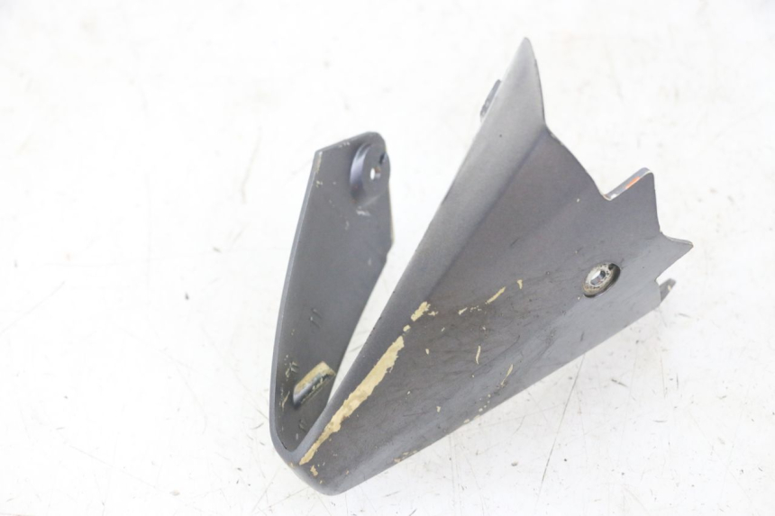 photo de ACHTERKAP VERBINDING PEUGEOT JET FORCE CARBU 50 (2003 - 2016) - Technische close-up