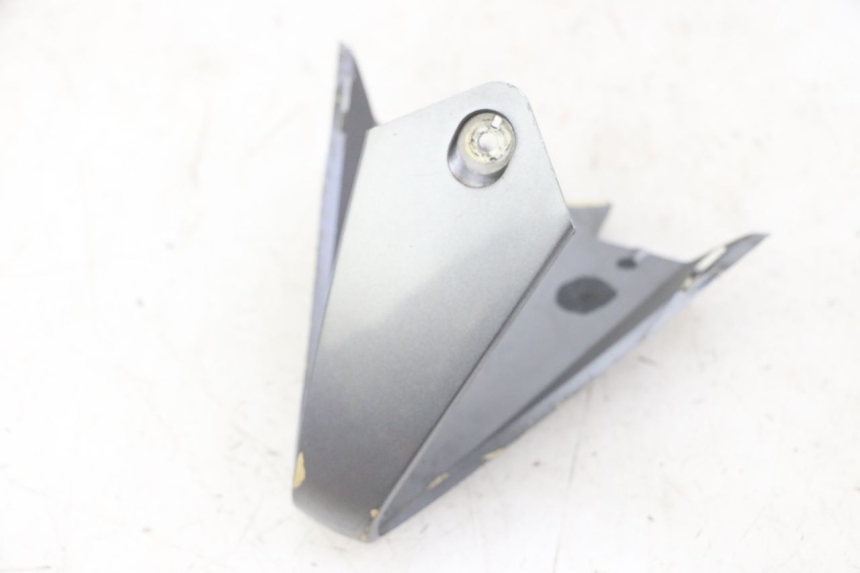 photo de ACHTERKAP VERBINDING PEUGEOT JET FORCE CARBU 50 (2003 - 2016) - Overzicht