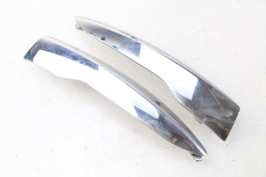 photo de ACHTERKAP VERBINDING PIAGGIO LIBERTY IGET 4T 50 (2015 - 2020) - Hoofdaanzicht