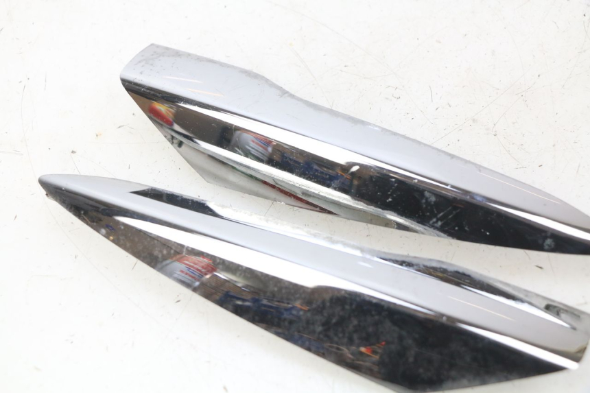 photo de ACHTERKAP VERBINDING PIAGGIO LIBERTY IGET 4T 50 (2015 - 2020) - Detail van het onderdeel