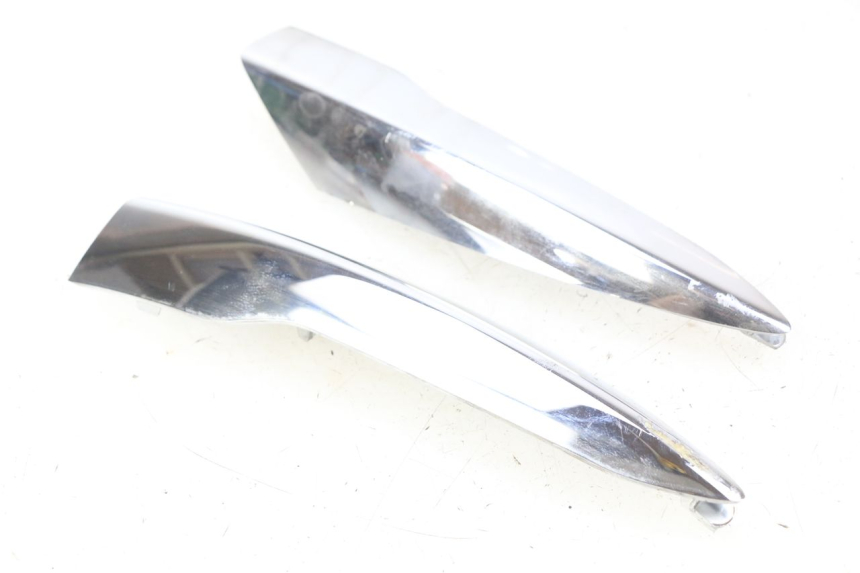 photo de ACHTERKAP VERBINDING PIAGGIO LIBERTY IGET 4T 50 (2015 - 2020) - Bevestigingspunten