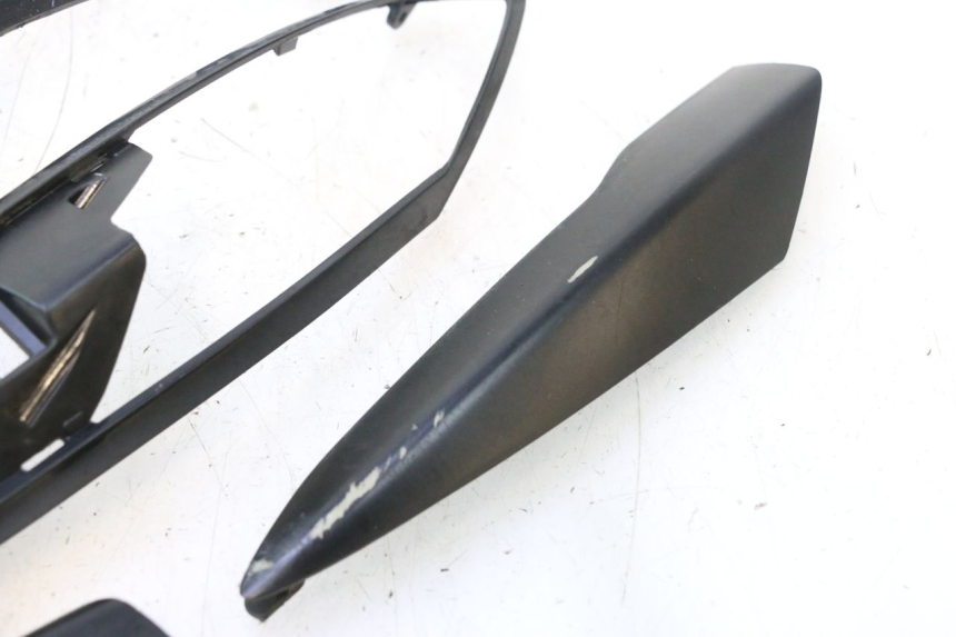 photo de ACHTERKAP VERBINDING PIAGGIO LIBERTY IGET 4T 50 (2021 - 2025) - Zoom op gebruiksstaat